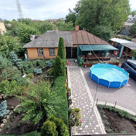 Яновского 1К Средняя Kropivnickij Kültér fotó